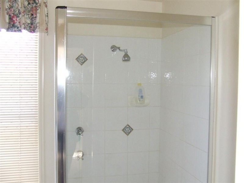 9 Chelwyn, Middle Ridge QLD 4350