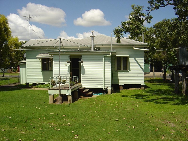 3 Alice Street, Dalby QLD 4405