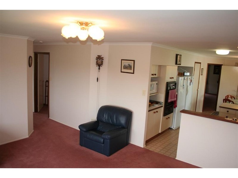 1 Calypso Street, Middle Ridge QLD 4350