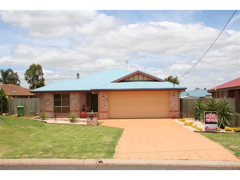 17 Florence Street, Harristown QLD 4350