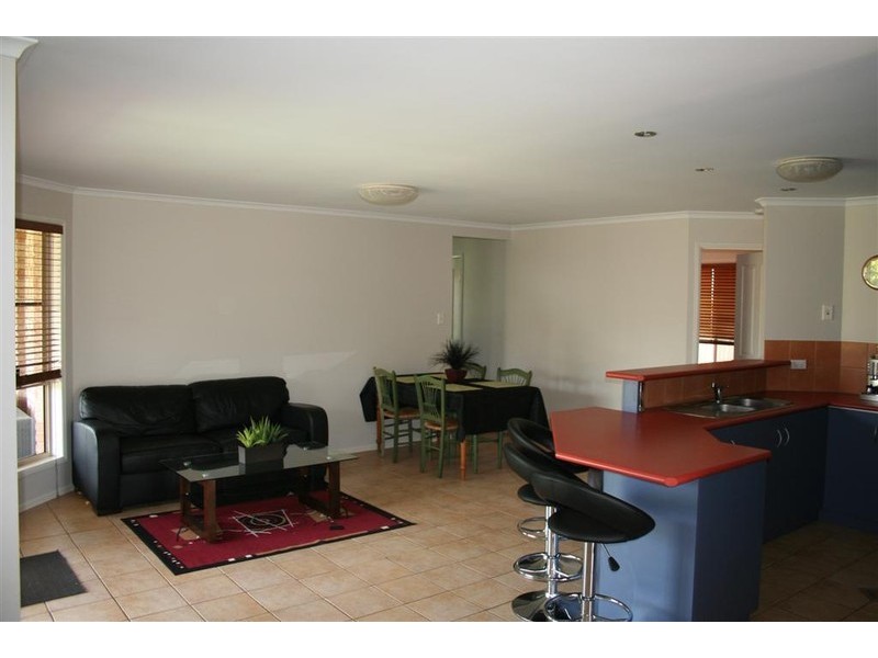 17 Florence Street, Harristown QLD 4350