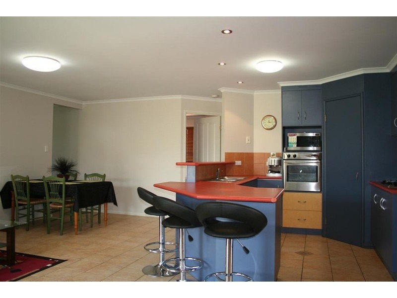 17 Florence Street, Harristown QLD 4350