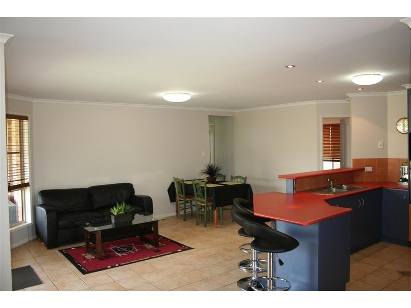 17 Florence Street, Harristown QLD 4350