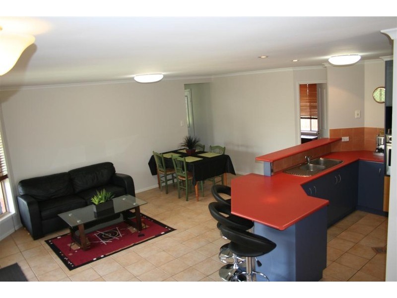 17 Florence Street, Harristown QLD 4350