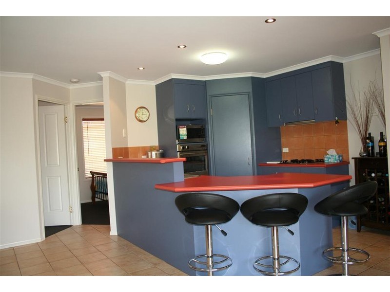 17 Florence Street, Harristown QLD 4350