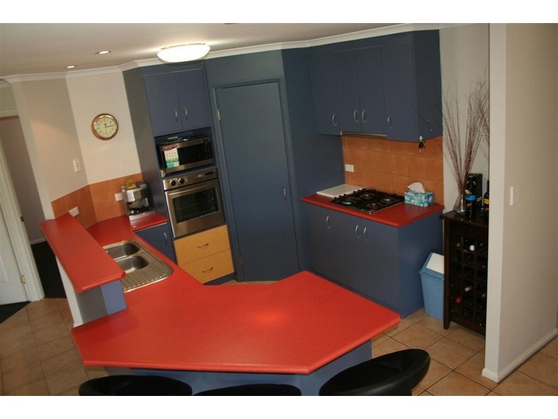 17 Florence Street, Harristown QLD 4350