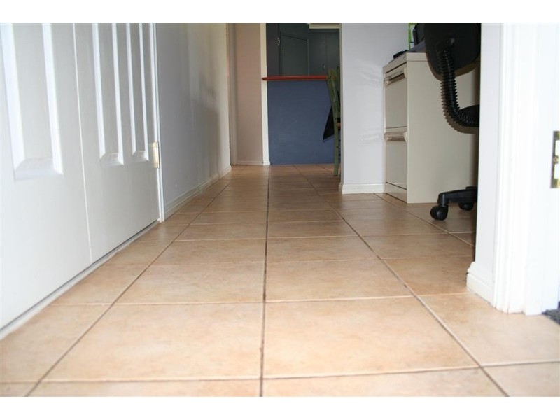 17 Florence Street, Harristown QLD 4350