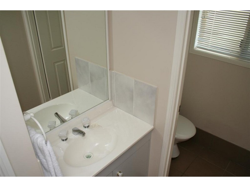 33 Brendanbri Street, Kearneys Spring QLD 4350