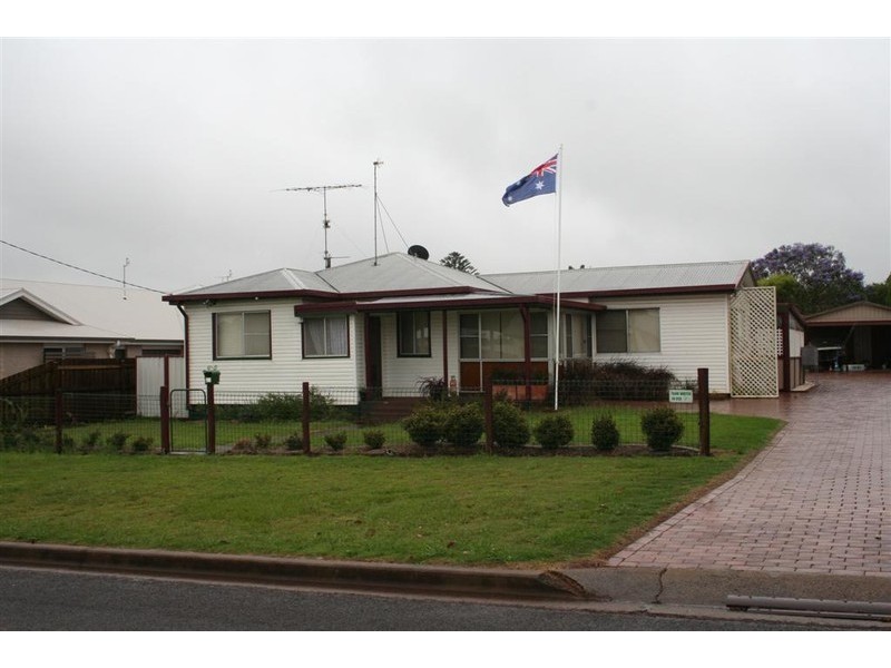 23 Devine Street, Harristown QLD 4350