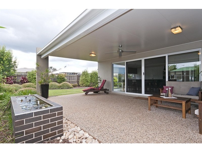 34  Saba Court, Middle Ridge QLD 4350