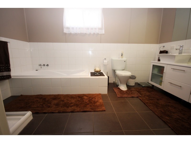 33 Swan Street, Dalby QLD 4405
