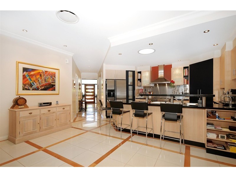 1 Bridget Court, Middle Ridge QLD 4350