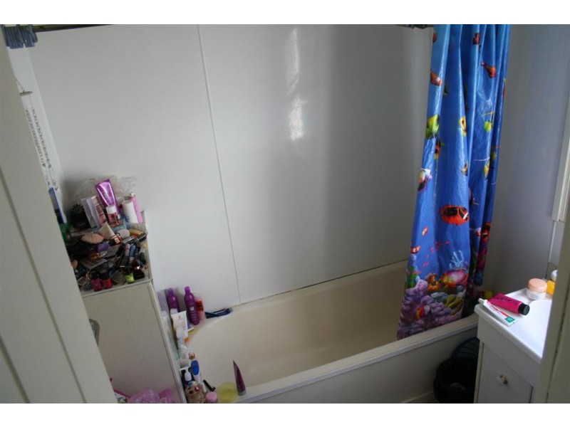 6 Hillside Street, Newtown QLD 4350