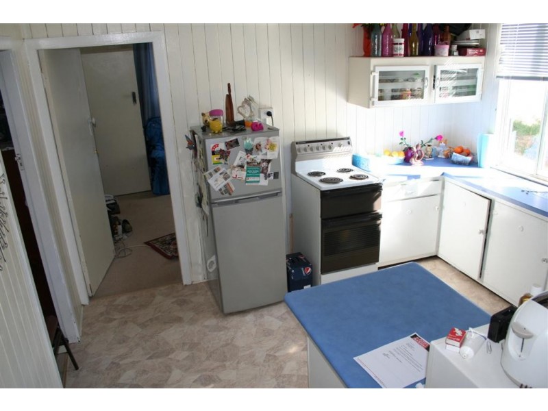 6 Hillside Street, Newtown QLD 4350