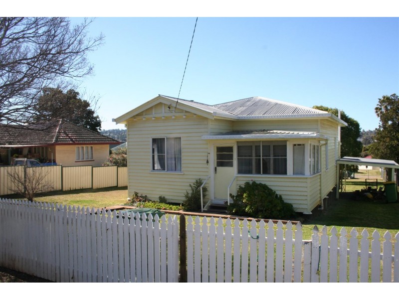 6 Hillside Street, Newtown QLD 4350