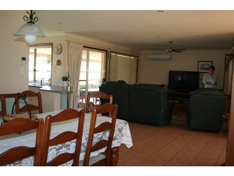 4 Gerrard Street, Middle Ridge QLD 4350