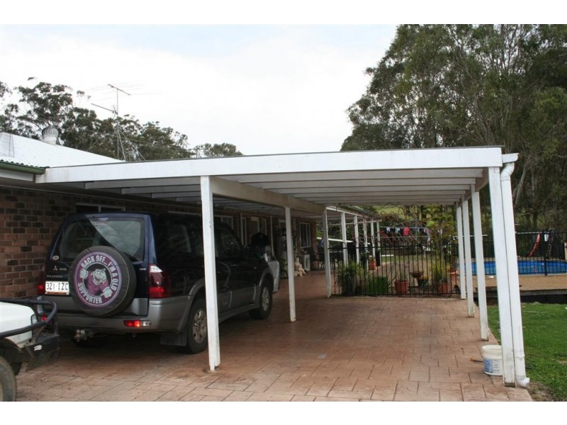 12627 New England HWY, Top Camp QLD 4350