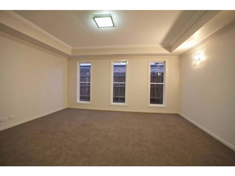 12 Vinnicombe Street, Kearneys Spring QLD 4350