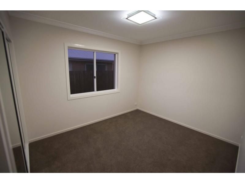 12 Vinnicombe Street, Kearneys Spring QLD 4350