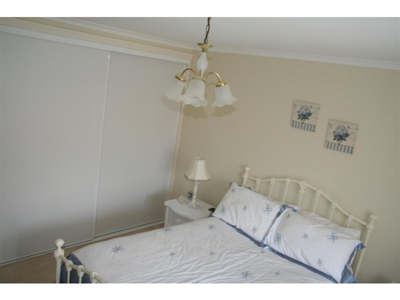 7/4-6 Glenfield Ct, Middle Ridge QLD 4350