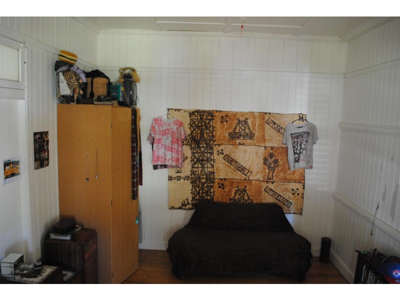 15 Swallow Court, Newtown QLD 4350