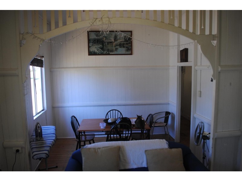 15 Swallow Court, Newtown QLD 4350