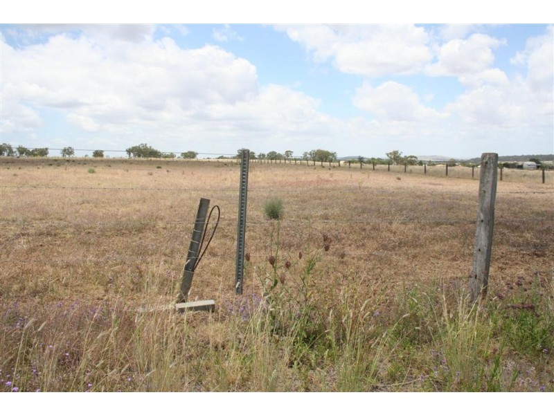 6 Coleman Road, Goombungee QLD 4354