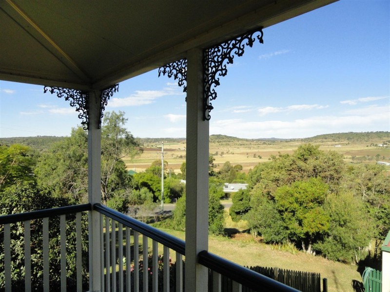 11 Nichols Drive, Glencoe QLD 4352