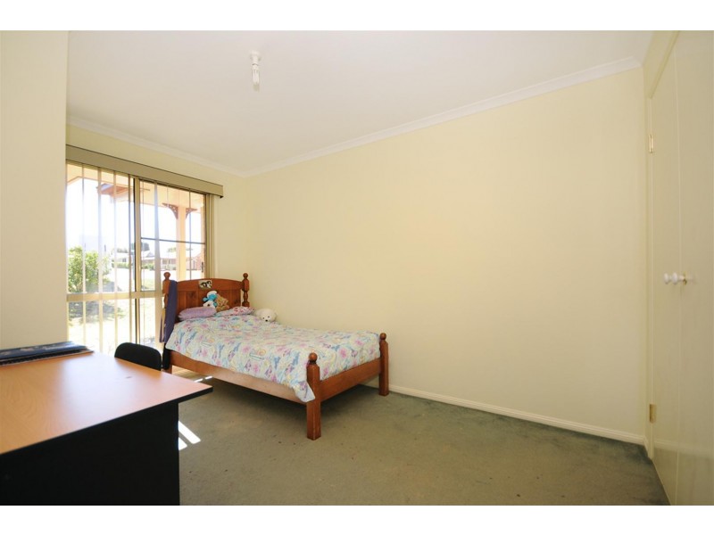 13 Cameron Street, Wyreema QLD 4352