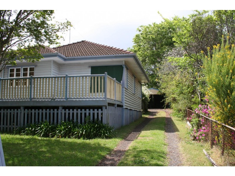 32 Wonga Street, North Toowoomba QLD 4350