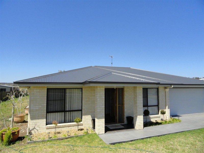 11 Curlew Street, Meringandan West QLD 4352