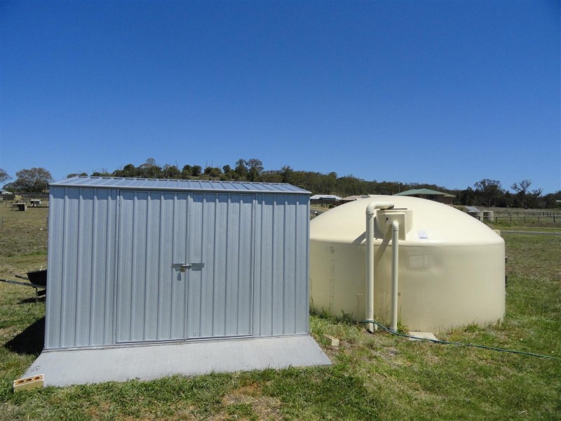 11 Curlew Street, Meringandan West QLD 4352