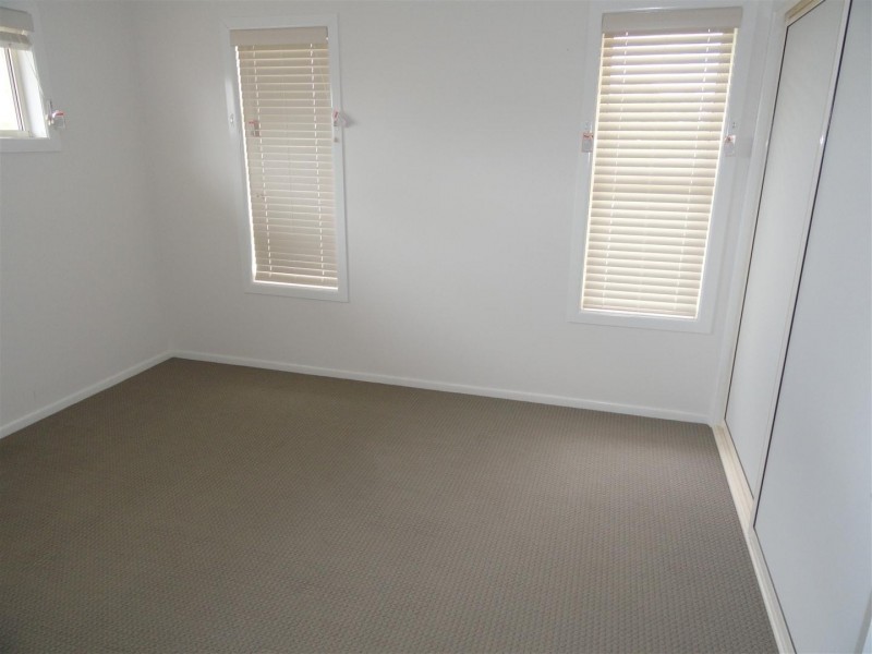 4 Leahy Rd, Kingsthorpe QLD 4400