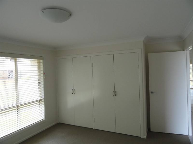 4 Leahy Rd, Kingsthorpe QLD 4400