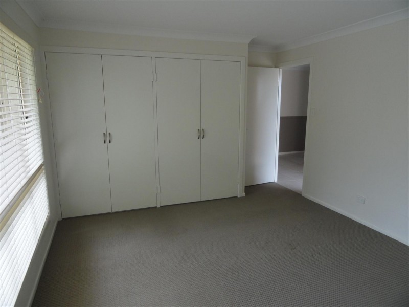 4 Leahy Rd, Kingsthorpe QLD 4400