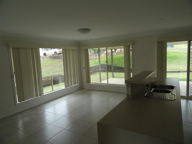 4 Leahy Rd, Kingsthorpe QLD 4400