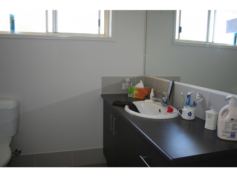 4/30 Gipps Street, Drayton QLD 4350