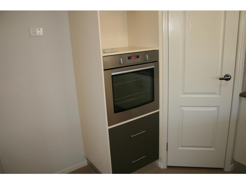 4/30 Gipps Street, Drayton QLD 4350