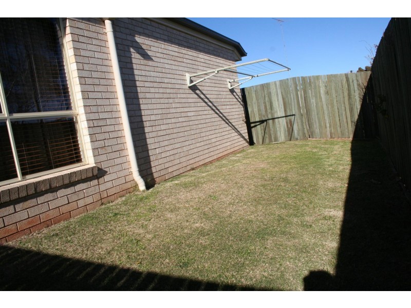 4/30 Gipps Street, Drayton QLD 4350