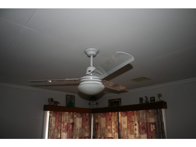 24 Gordon Av, Toowoomba City QLD 4350
