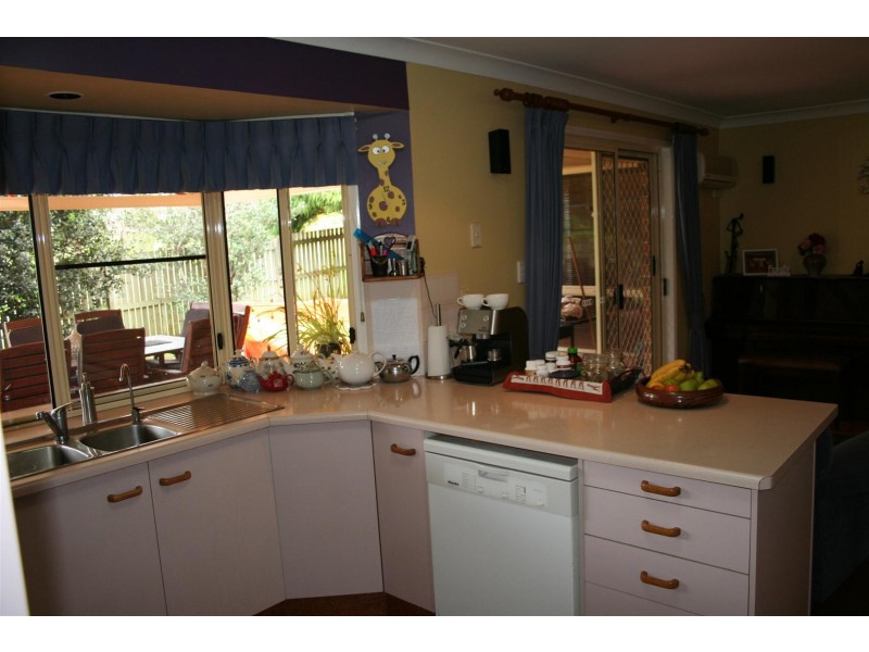 224 Stenner Street, Middle Ridge QLD 4350