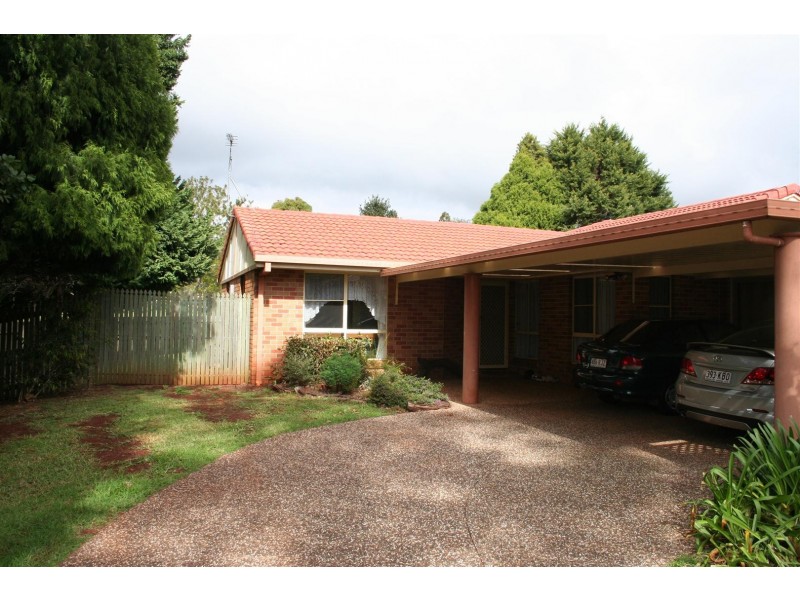 224 Stenner Street, Middle Ridge QLD 4350