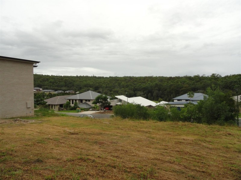 18 CHARLES GLEN ST, Daisy Hill QLD 4127