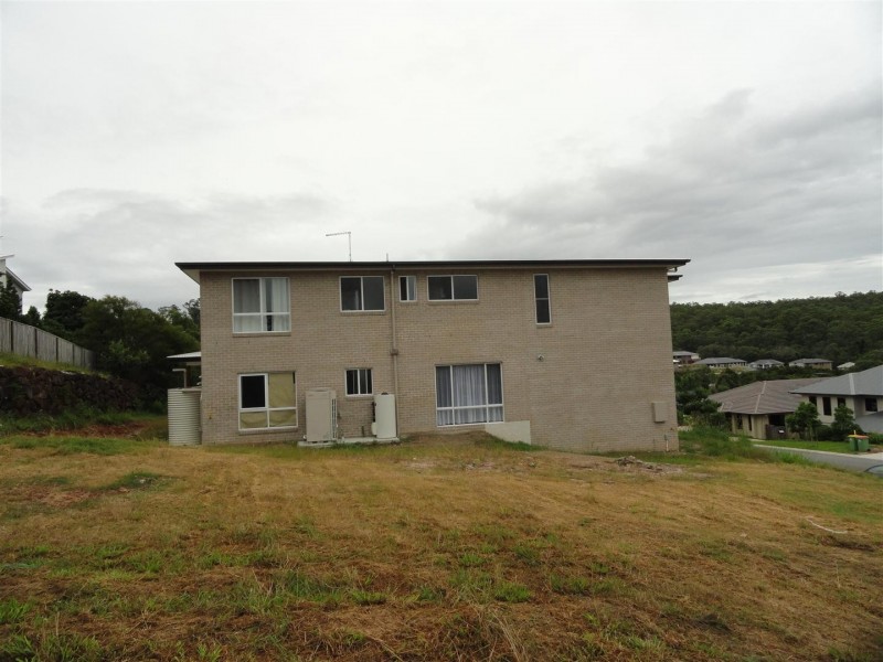 18 CHARLES GLEN ST, Daisy Hill QLD 4127