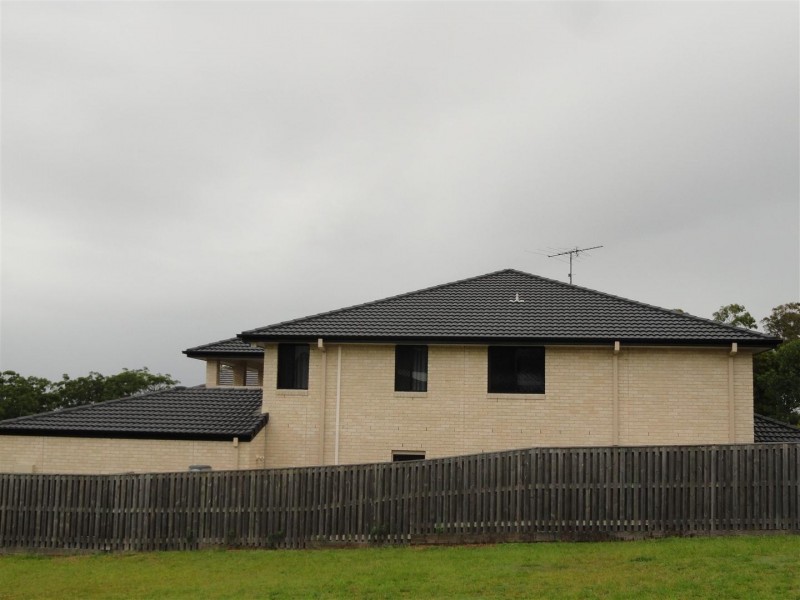 18 CHARLES GLEN ST, Daisy Hill QLD 4127