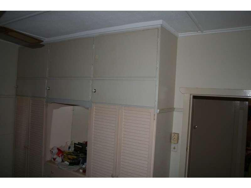 9 Ford Street, Rockville QLD 4350