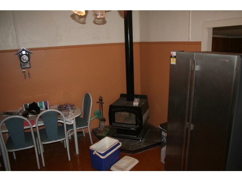 9 Ford Street, Rockville QLD 4350