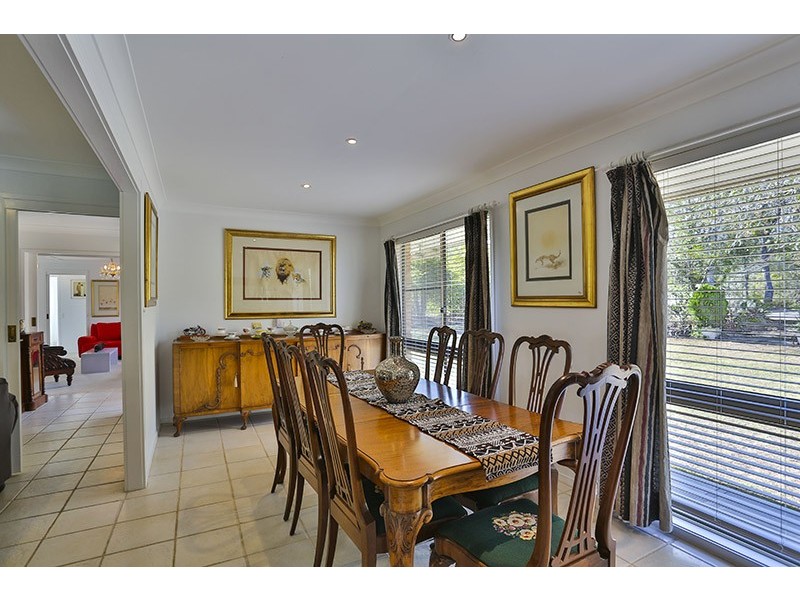 8 Dippel Street, Middle Ridge QLD 4350