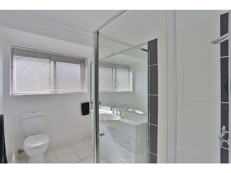 8 Dippel Street, Middle Ridge QLD 4350