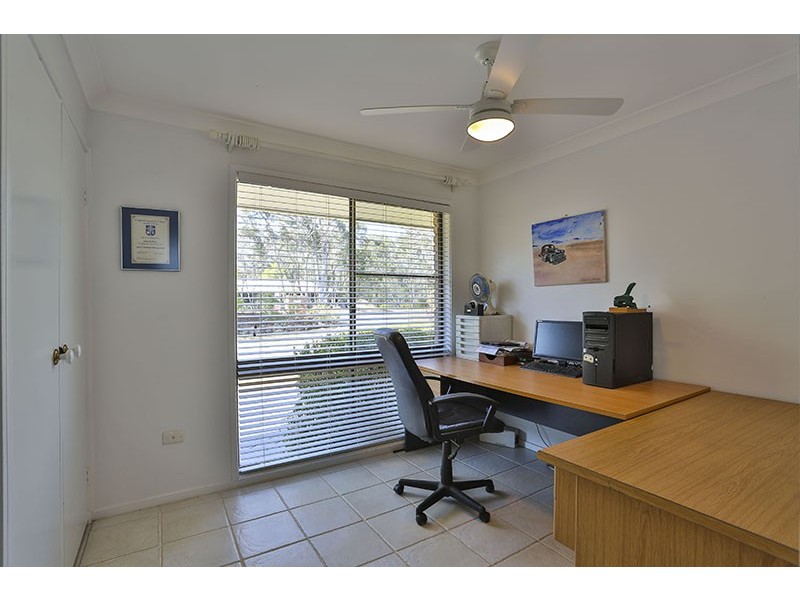 8 Dippel Street, Middle Ridge QLD 4350